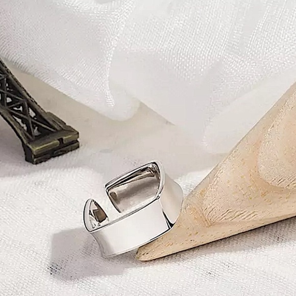 Sterling Silver Square Irregular Resizable Ring - Picture 2 of 5